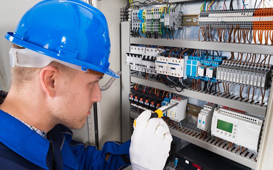 installateur électricien Élancourt
